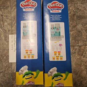 2 BUNDLE*Play-Doh Kitchen Creations Colorful Cafe Playset with 5 Modeling Colors